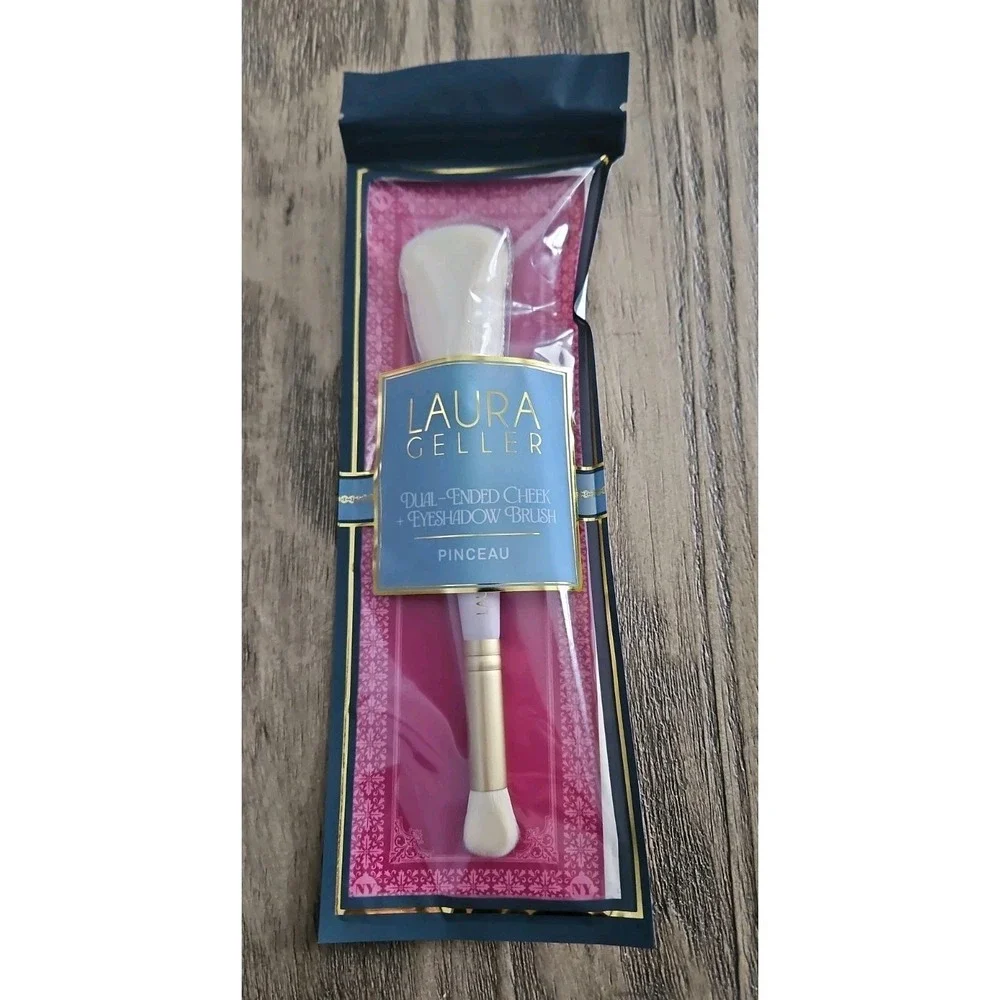 Laura Geller Dual-Ended Cheek + Eyeshadow Brush White Gold Synthetic Fiber